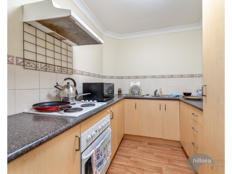 2/83 Cootharaba Drive, Helensvale QLD 4212