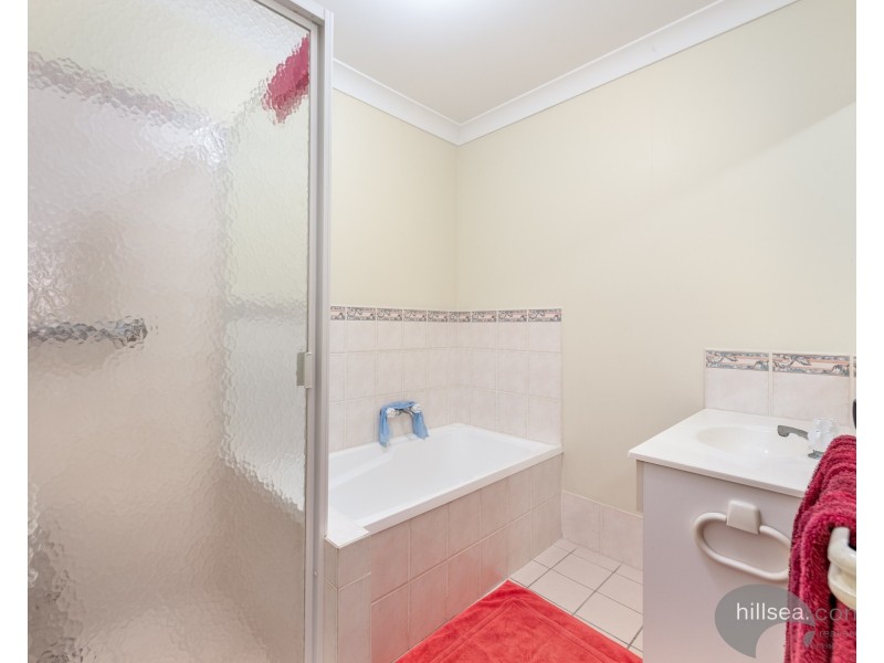 2/83 Cootharaba Drive, Helensvale QLD 4212