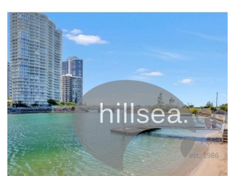 2/3 Vernia Place, Biggera Waters QLD 4216