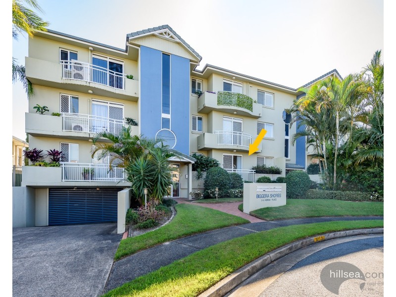 2/3 Vernia Place, Biggera Waters QLD 4216