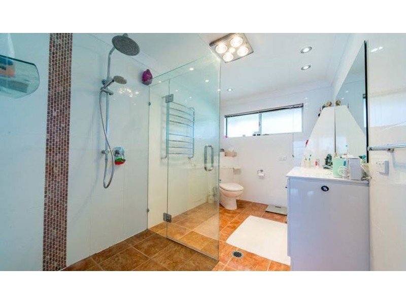 70 Parkes Drive, Helensvale QLD 4212