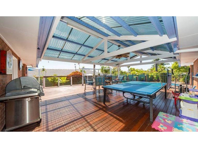 70 Parkes Drive, Helensvale QLD 4212