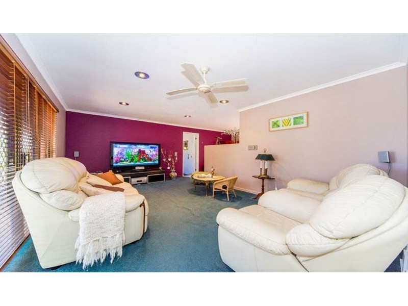 70 Parkes Drive, Helensvale QLD 4212