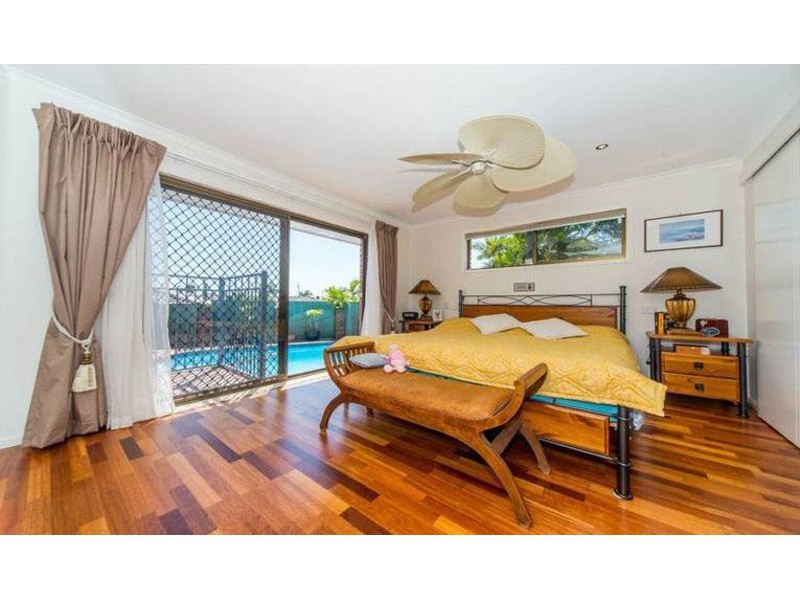 70 Parkes Drive, Helensvale QLD 4212