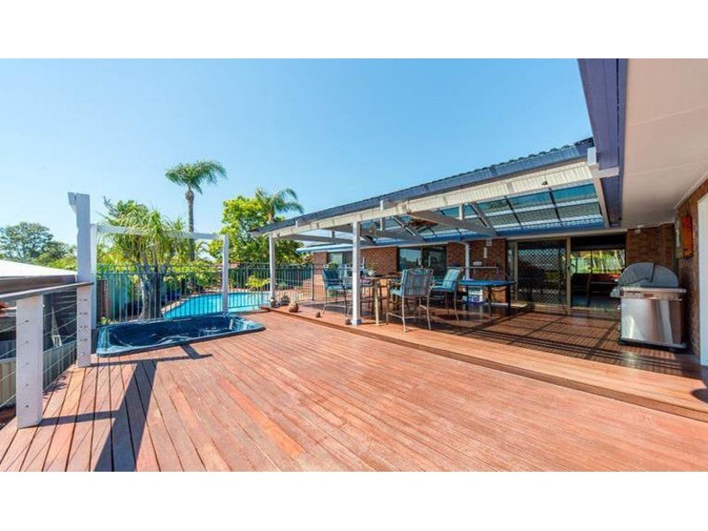 70 Parkes Drive, Helensvale QLD 4212