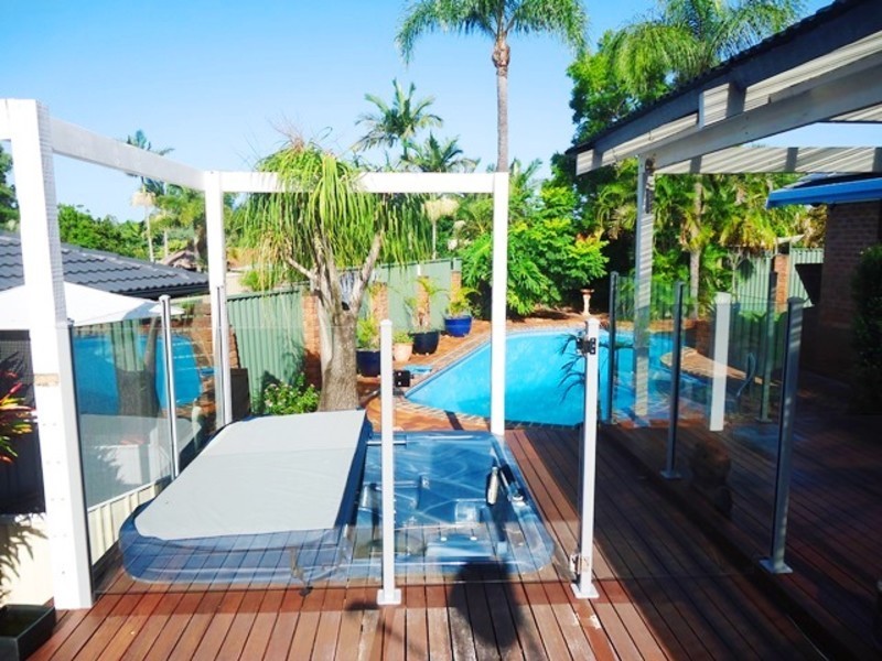 70 Parkes Drive, Helensvale QLD 4212