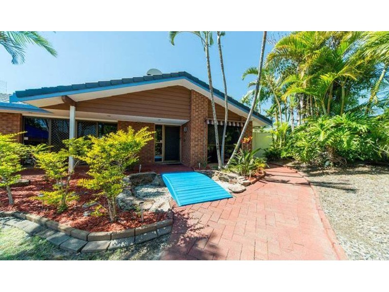 70 Parkes Drive, Helensvale QLD 4212