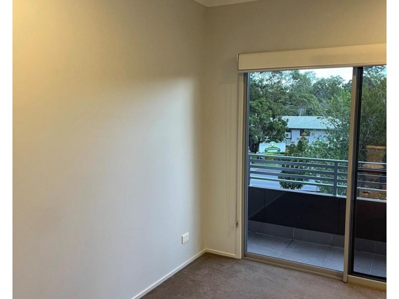 2/3 Michigan Drive, Oxenford QLD 4210