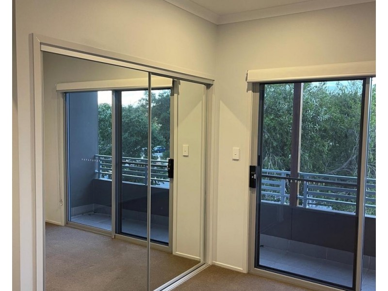 2/3 Michigan Drive, Oxenford QLD 4210