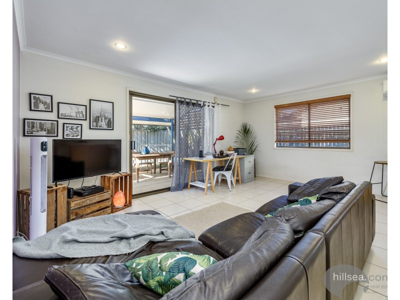2/34 Shoveller Avenue, Paradise Point QLD 4216