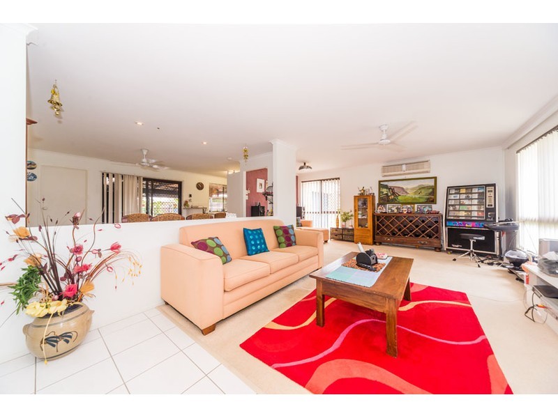 15 Doreen Drive, Coombabah QLD 4216