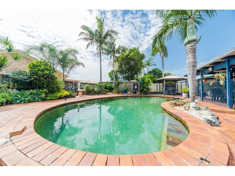 15 Doreen Drive, Coombabah QLD 4216