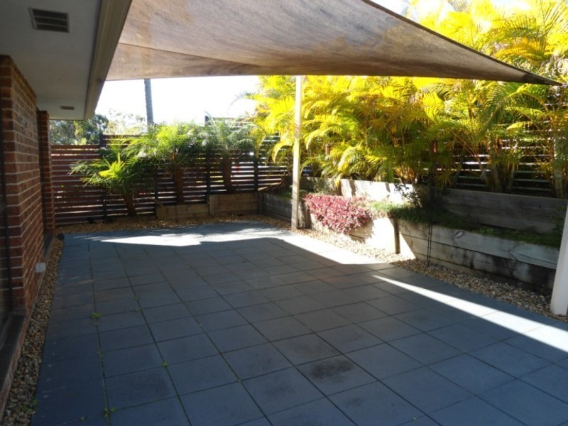 1/22 Nina Parade, Arundel QLD 4214