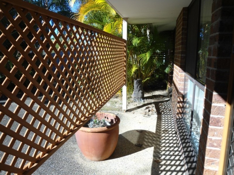 1/22 Nina Parade, Arundel QLD 4214