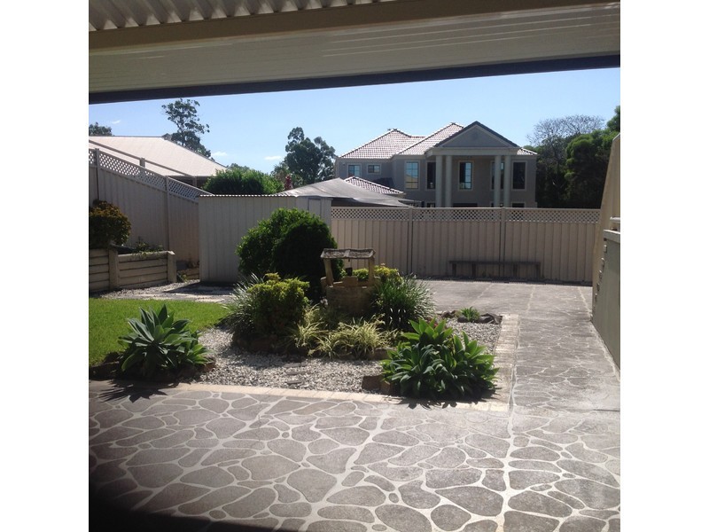 101 Crestwood Drive, Molendinar QLD 4214