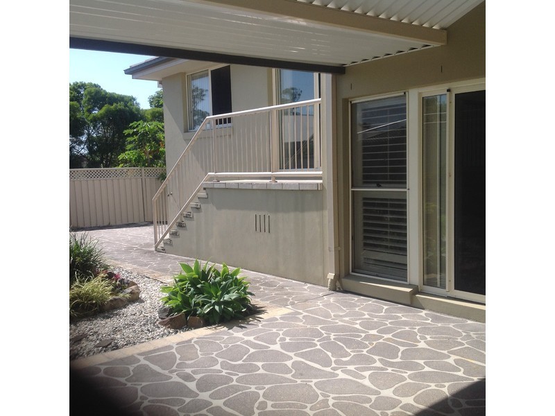 101 Crestwood Drive, Molendinar QLD 4214