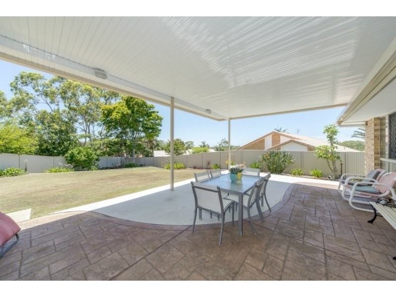 26 Ashburton Close, Arundel QLD 4214
