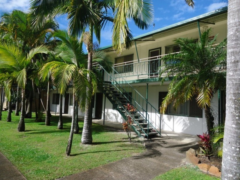 9/33 Ahern Street, Labrador QLD 4215