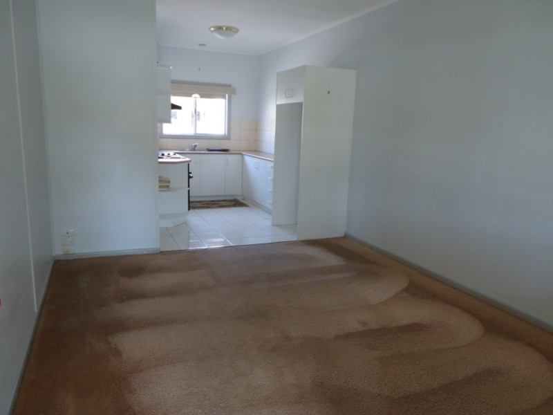 9/33 Ahern Street, Labrador QLD 4215