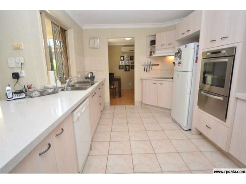 7 Inverness Ave, Parkwood QLD 4214