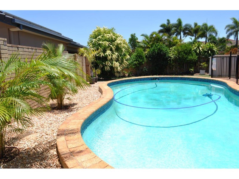 8 Clipper Court, Biggera Waters QLD 4216