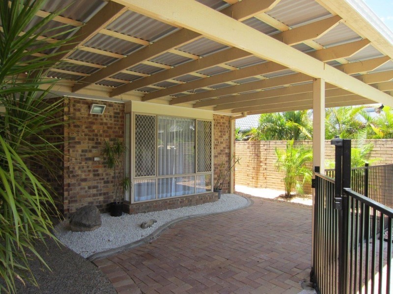 8 Clipper Court, Biggera Waters QLD 4216
