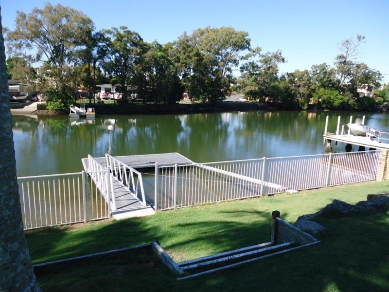 8 Clipper Court, Biggera Waters QLD 4216
