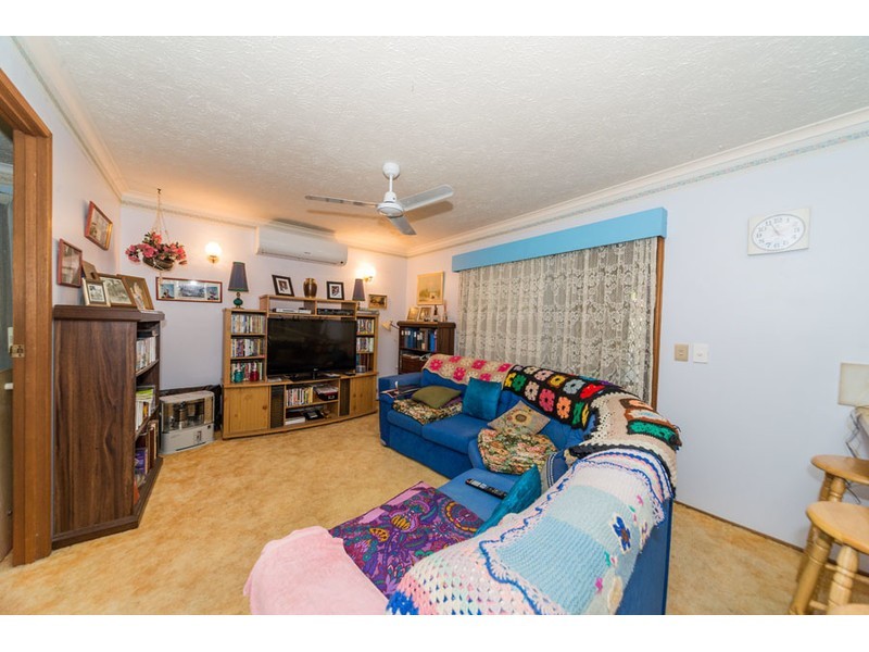 6 Wendoree Way, Coombabah QLD 4216