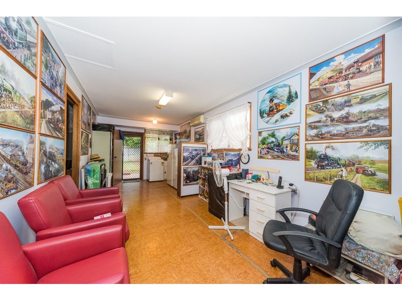6 Wendoree Way, Coombabah QLD 4216