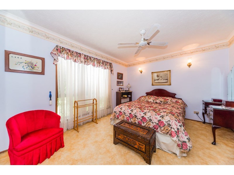 6 Wendoree Way, Coombabah QLD 4216