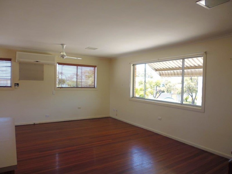 19 Ashbourne Terrace, Biggera Waters QLD 4216