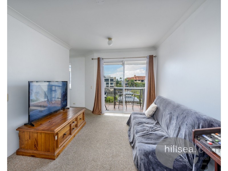 31/75-77 Bayview Street, Runaway Bay QLD 4216