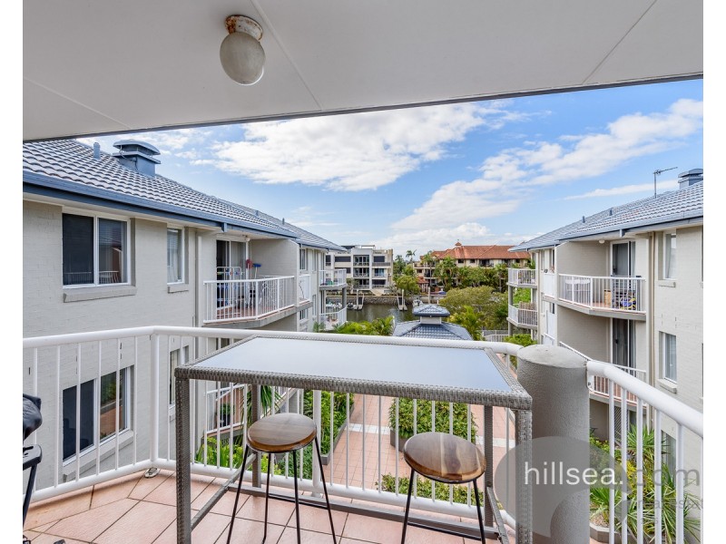31/75-77 Bayview Street, Runaway Bay QLD 4216