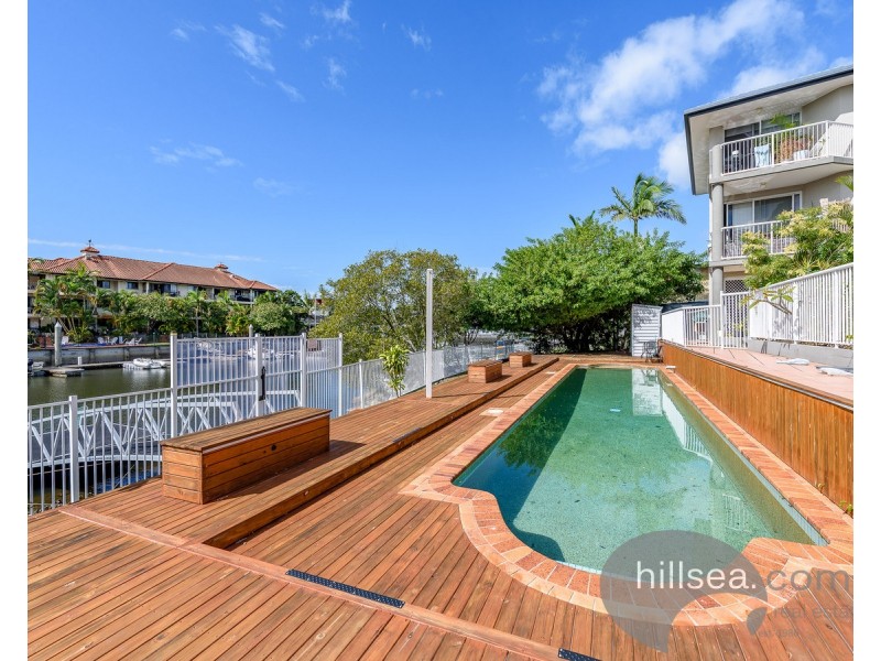 31/75-77 Bayview Street, Runaway Bay QLD 4216