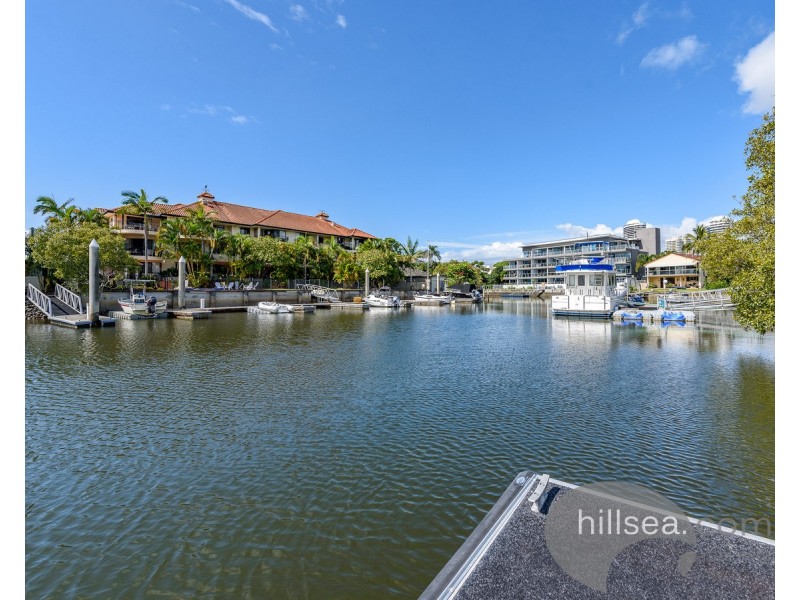 31/75-77 Bayview Street, Runaway Bay QLD 4216