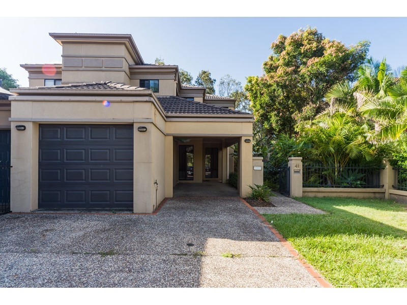 41 Ballybunyon Crescent, Hope Island QLD 4212