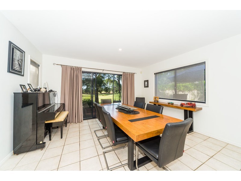 41 Ballybunyon Crescent, Hope Island QLD 4212