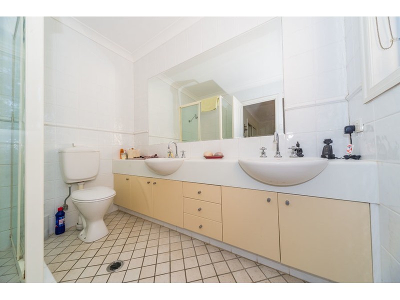 41 Ballybunyon Crescent, Hope Island QLD 4212