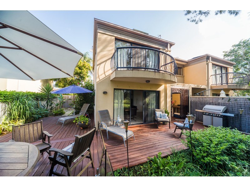 41 Ballybunyon Crescent, Hope Island QLD 4212