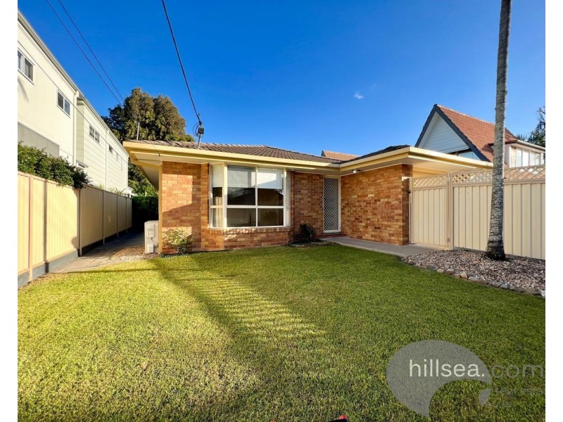 1/28 Drake Avenue, Paradise Point QLD 4216