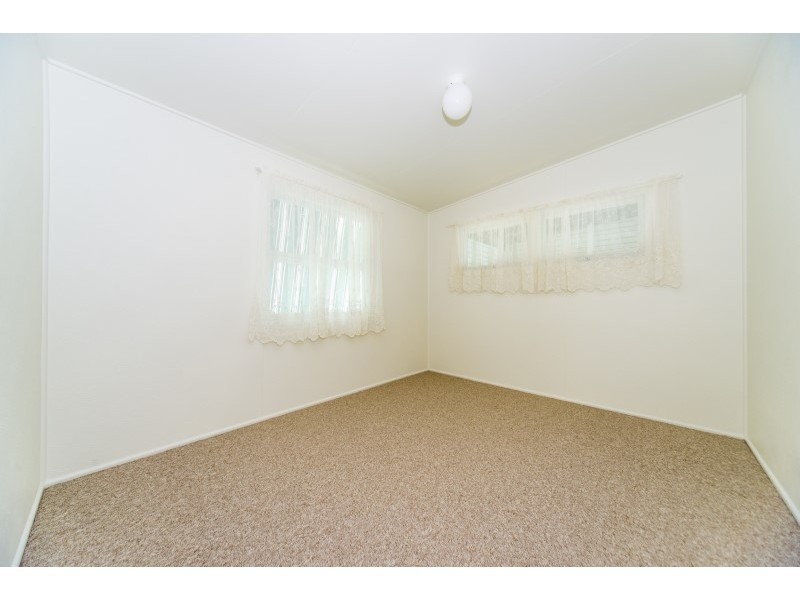 15 Nemara Street, Biggera Waters QLD 4216