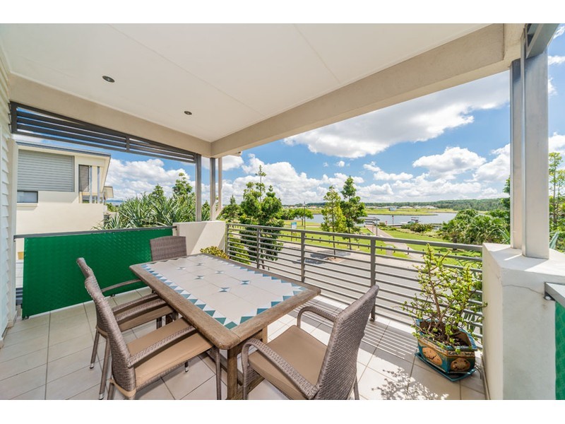 10 Cova Boulevard, Hope Island QLD 4212