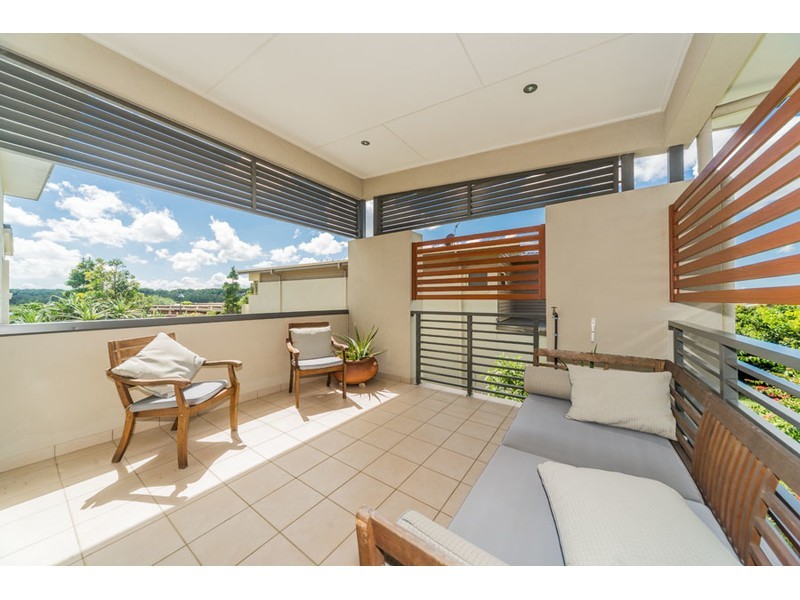 10 Cova Boulevard, Hope Island QLD 4212