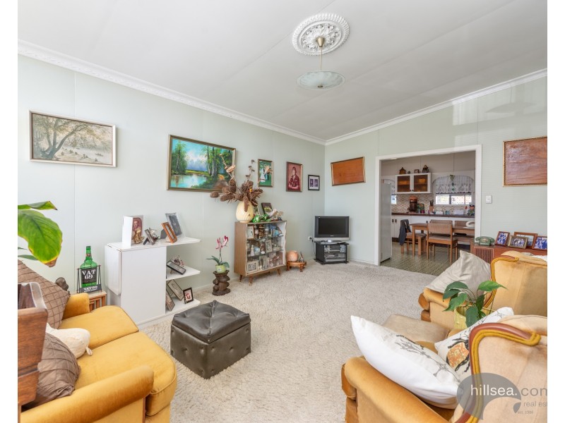 18 Jimmieson Avenue, Labrador QLD 4215