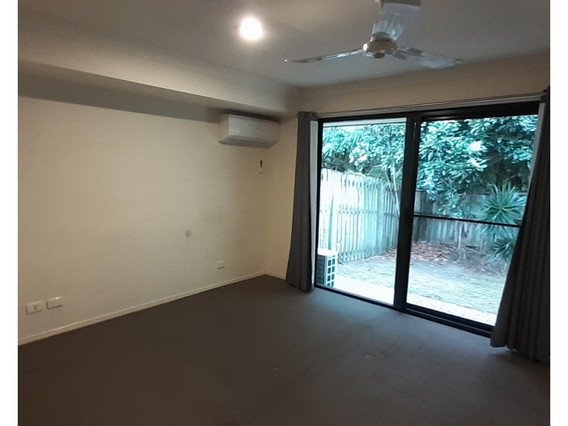 4 Curriculum Way, Upper Coomera QLD 4209