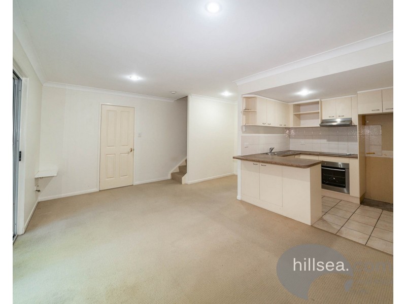 4/30 Government Road, Labrador QLD 4215
