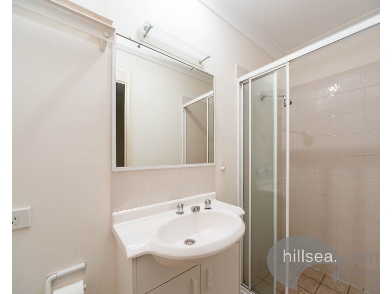4/30 Government Road, Labrador QLD 4215