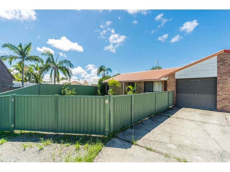 2/102 Kangaroo Avenue, Coombabah QLD 4216