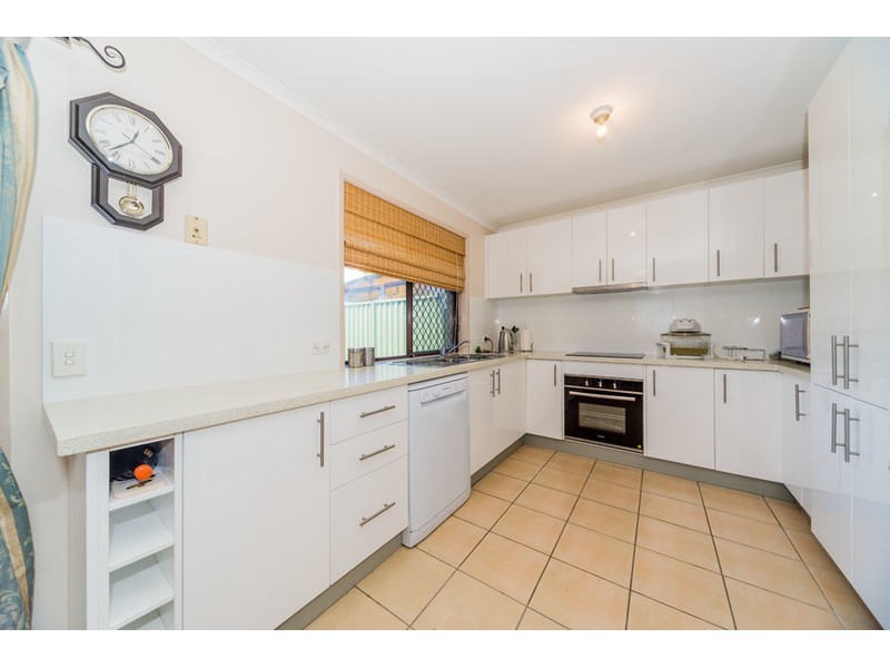2/102 Kangaroo Avenue, Coombabah QLD 4216