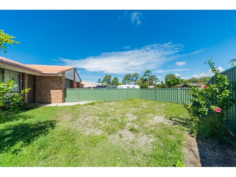 2/102 Kangaroo Avenue, Coombabah QLD 4216